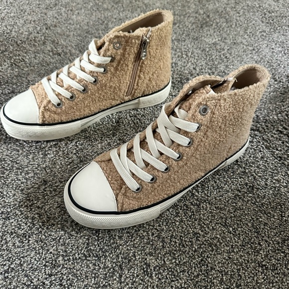 Blowfish Malibu Women's Kimber-hi Oxfords Size 7 - New In Box - Picture 1 of 6